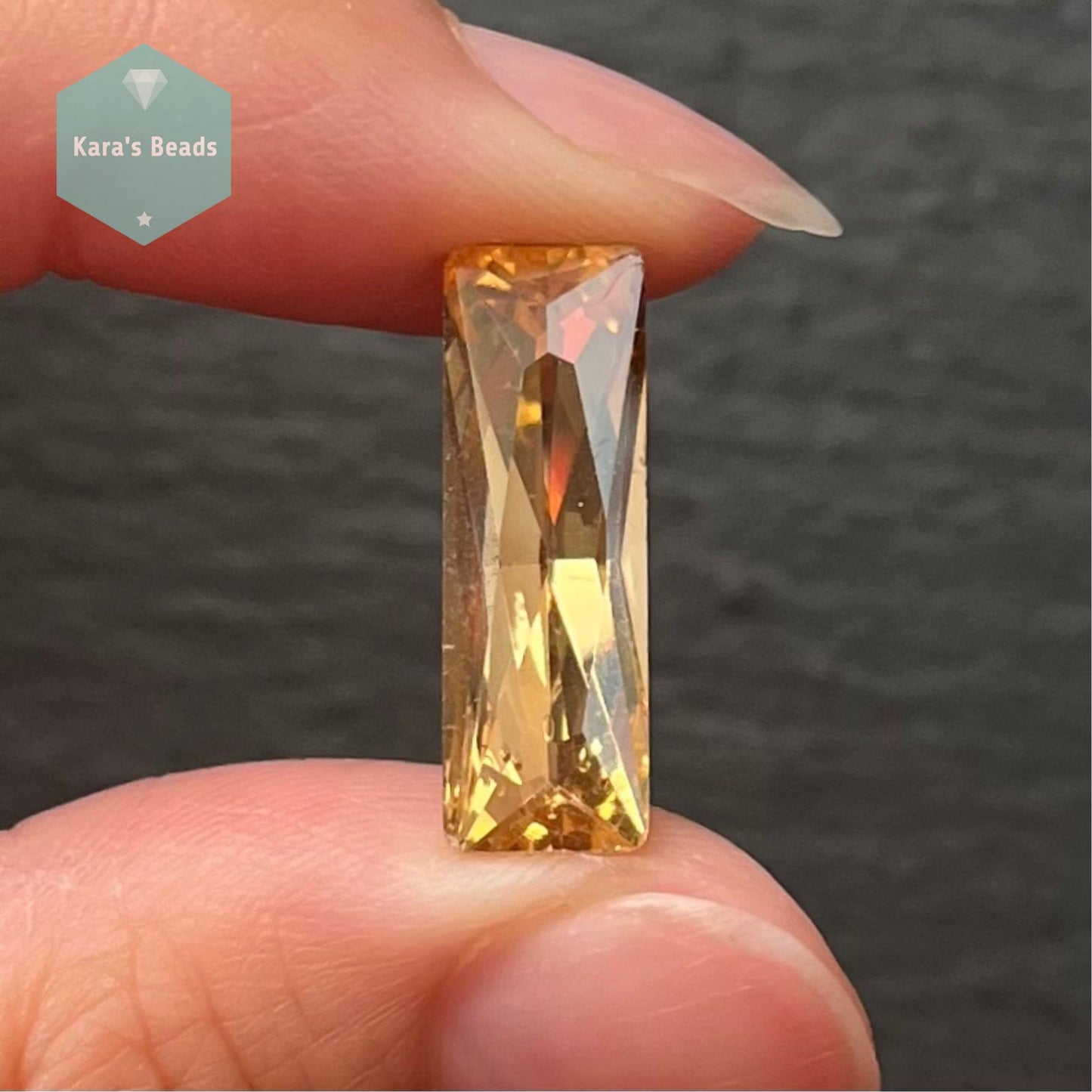 21x7 mm Princess Cut Baguette Champagne Luster 1 pc