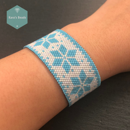 SNOWFLAKES Even Count Peyote Christmas Pattern